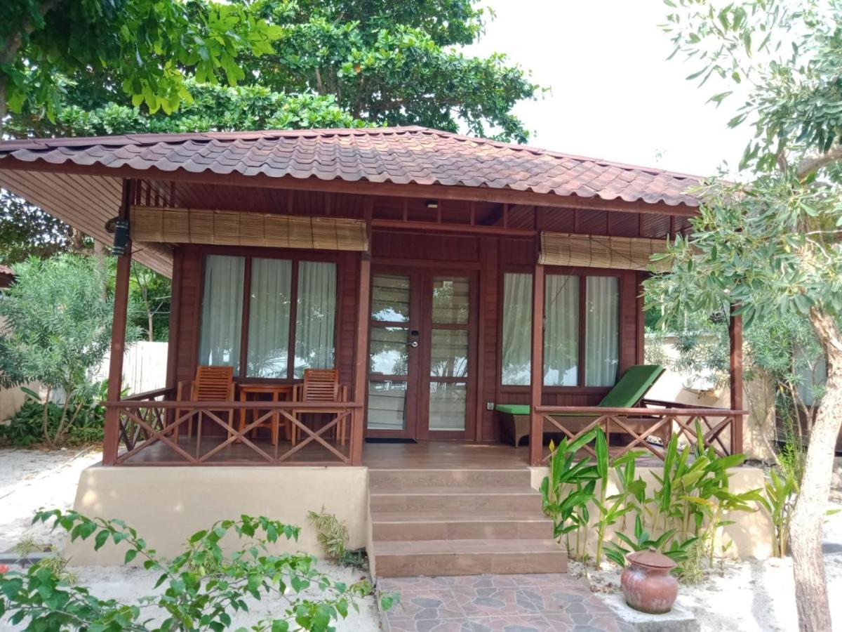 Sylvia Beach Villa Labuan Bajo Kültér fotó